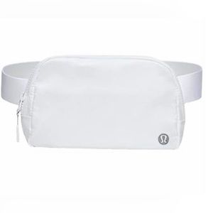 AUTHENTIC BRAND NEW LULULEMON EVERYWHERE BELT BAG- WHITE